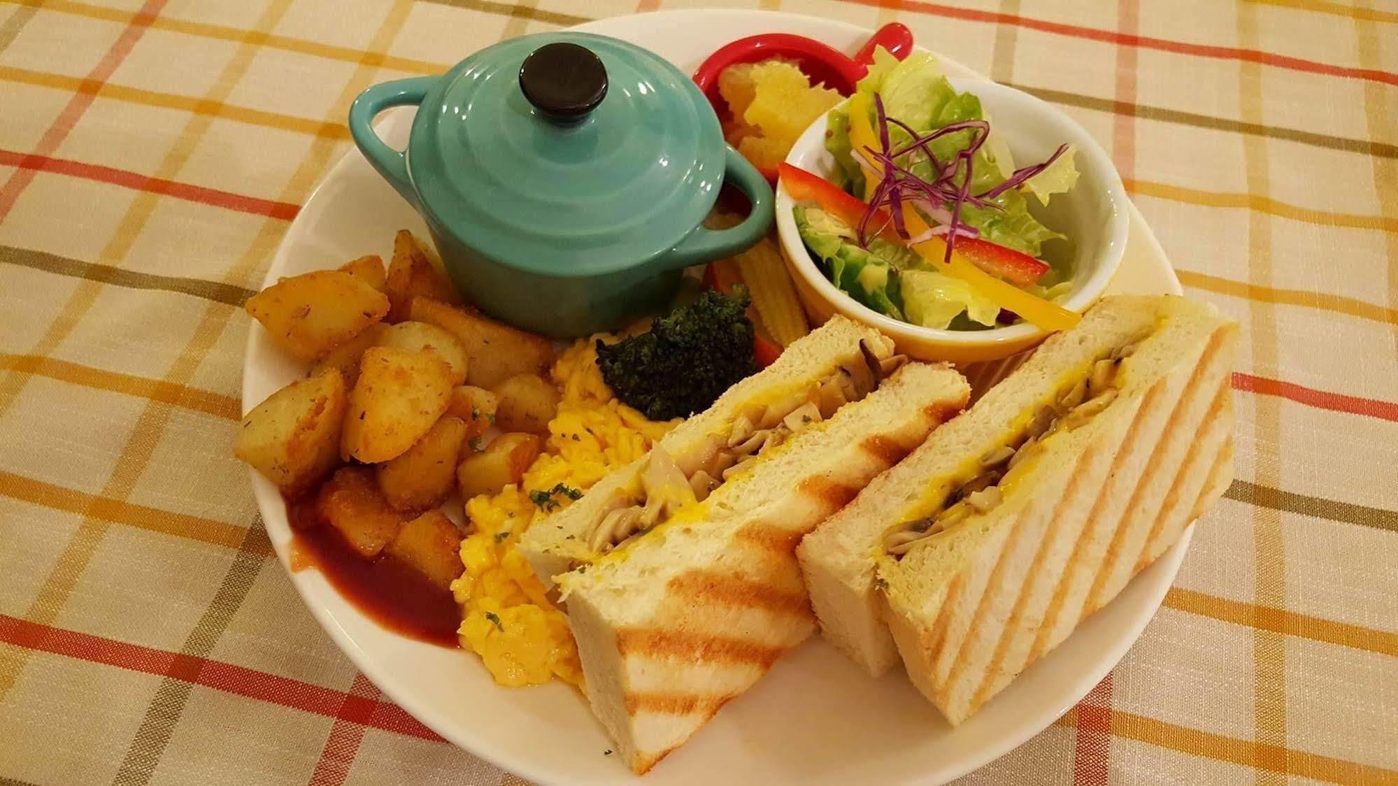 Fazhana Village B&B Hualien stad Exteriör bild